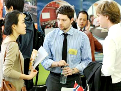 Sinh viên Nhật không thích du học Mỹ