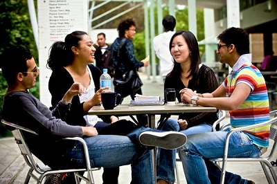 Du học sinh sẽ được học tự quản về tài chính