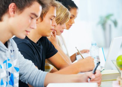9 nỗi lo của phụ huynh cho con du học