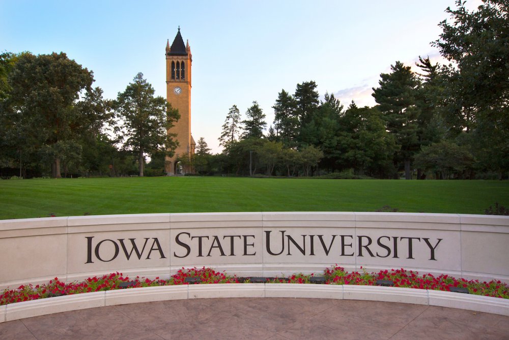 Đại học Mỹ tiết kiệm cùng trường Iowa State University