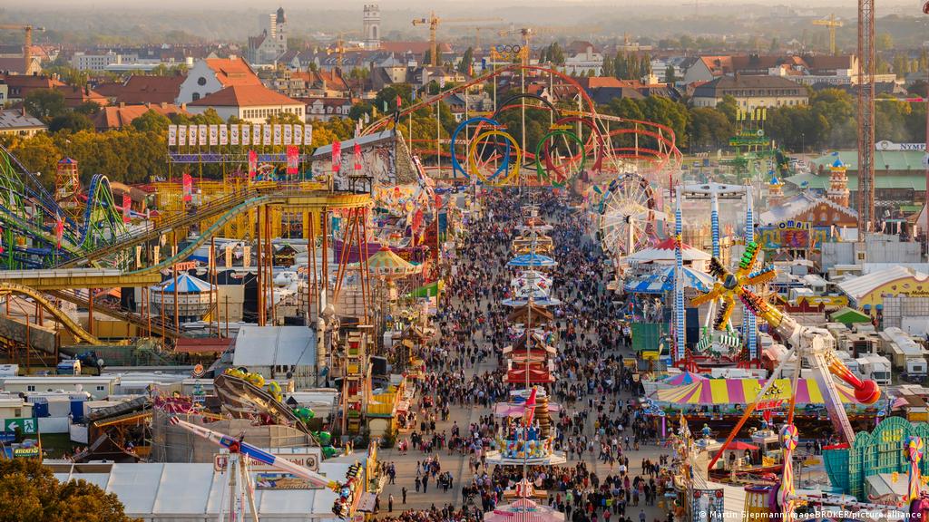 Những sự thật bạn chưa biết về Lễ hội bia Oktoberfest tại Đức