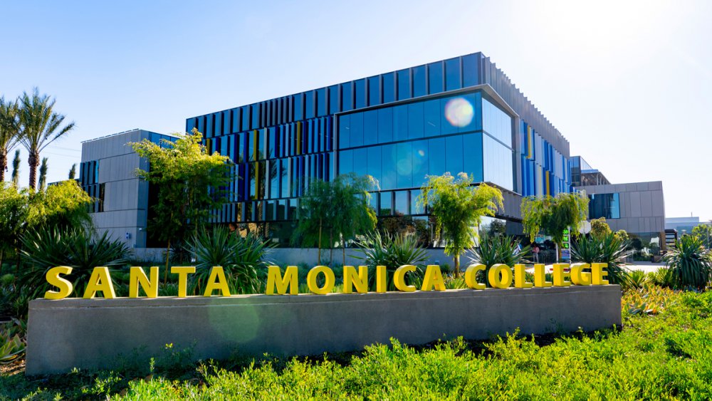 Du học Mỹ giá rẻ: Santa Monica College