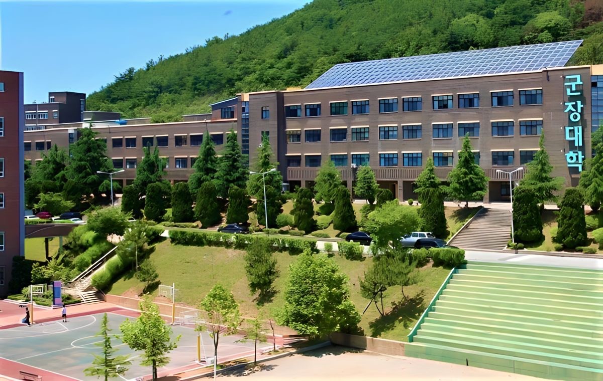 Kunjang University