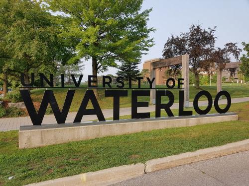 Săn học bổng hấp dẫn lên đến 10.000 CAD với University of Waterloo